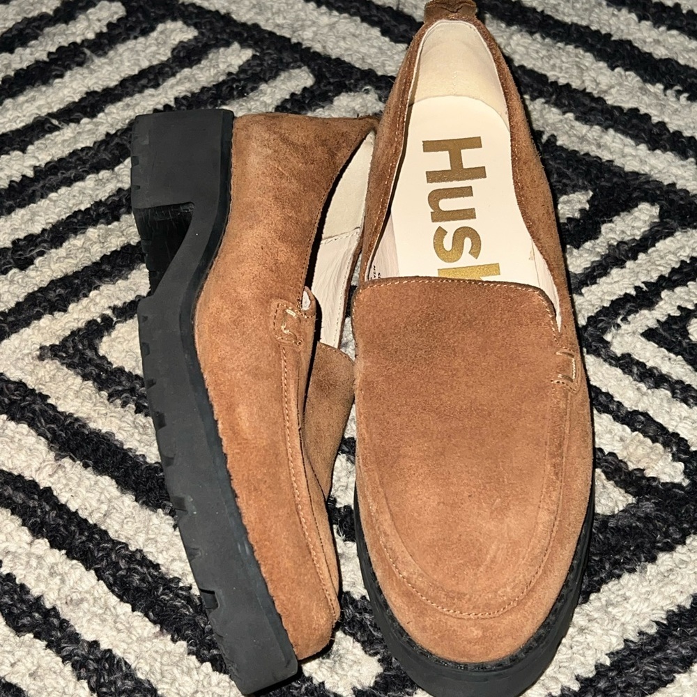 Hush Puppies Tan Suede Men's Slip-Ons - Picture 2 of 4